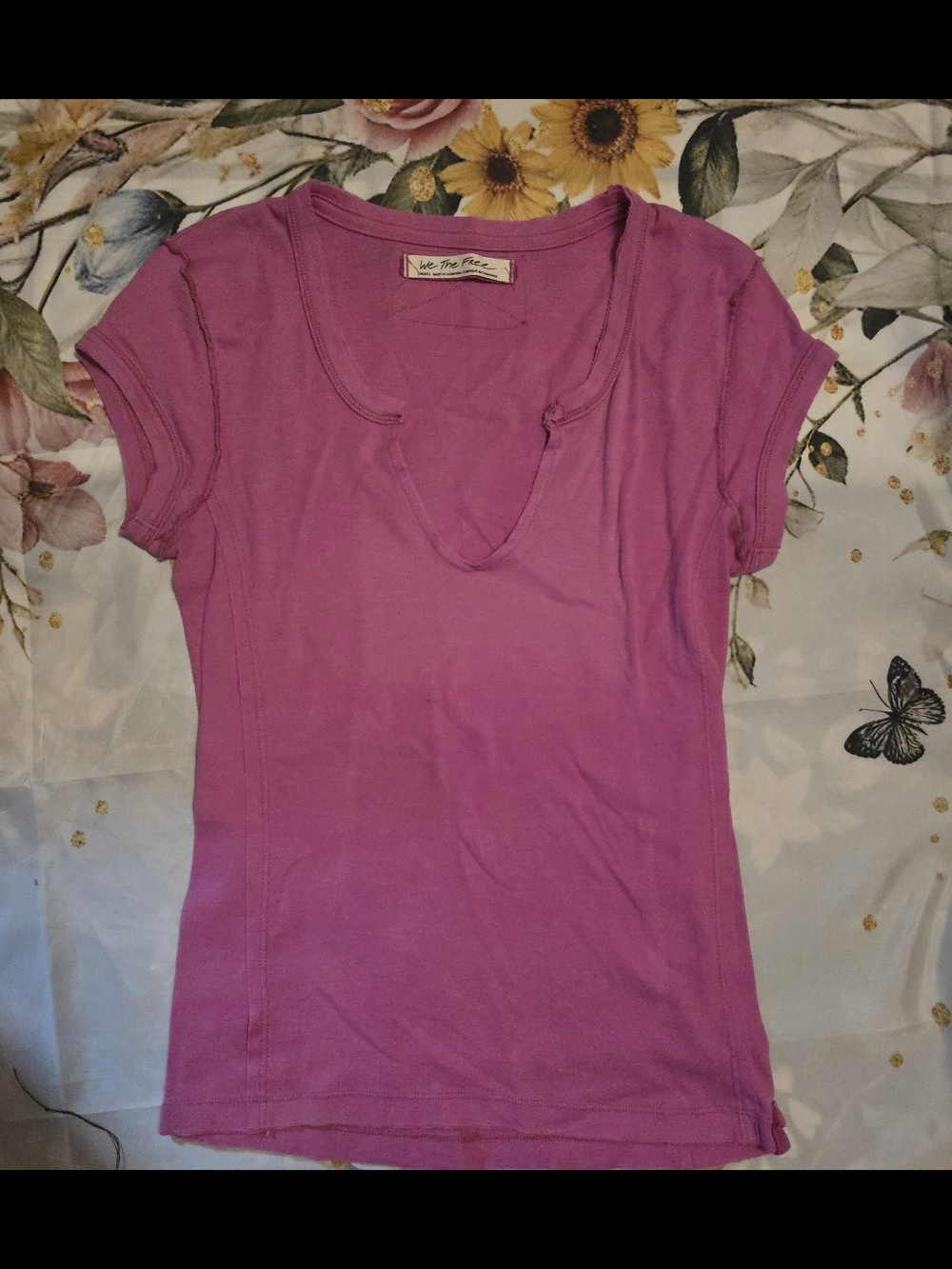 We The Free Magenta Short Sleeve Scoop-Neck Tee